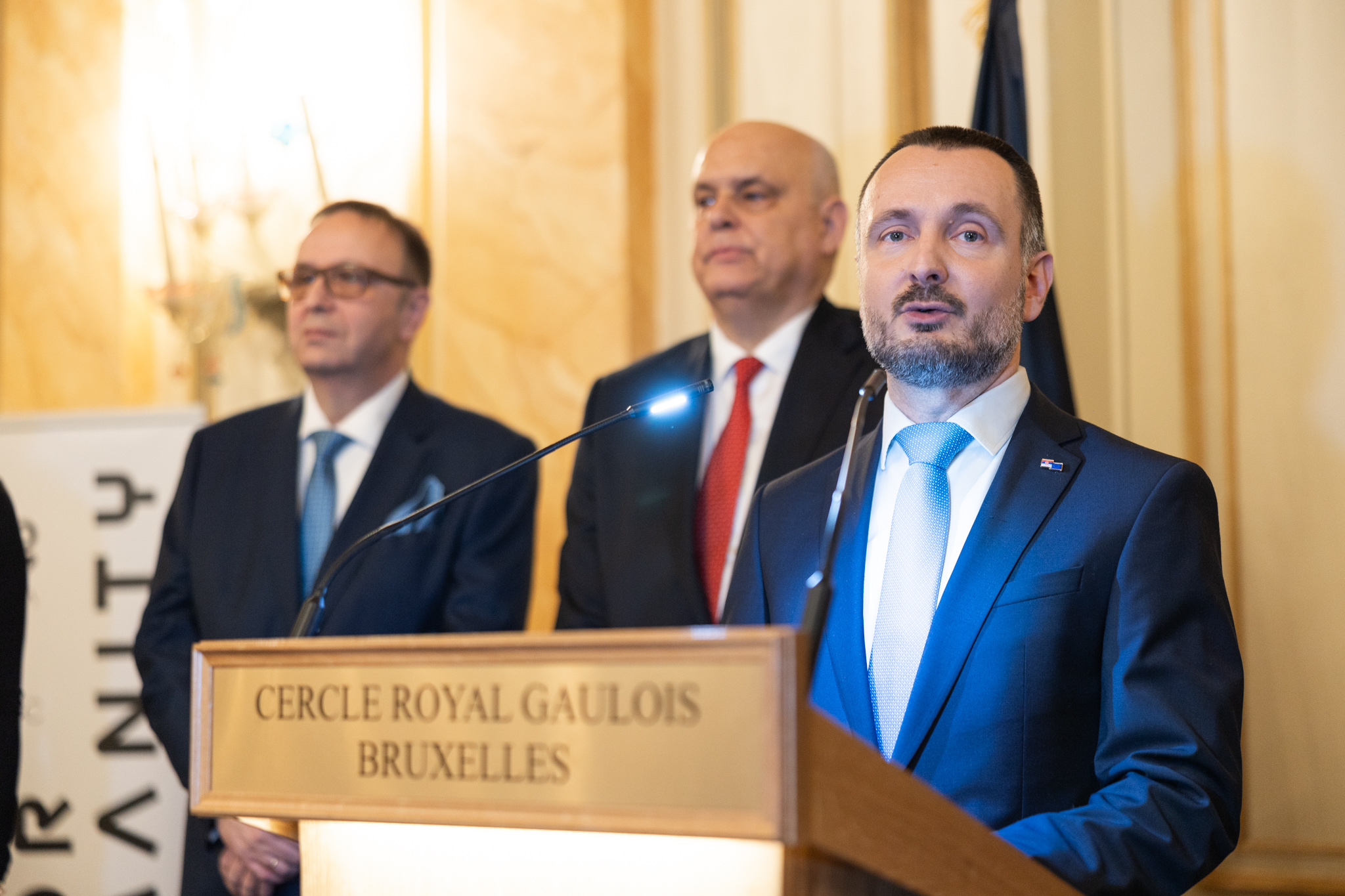 Ambasador Danijel Apostolovic