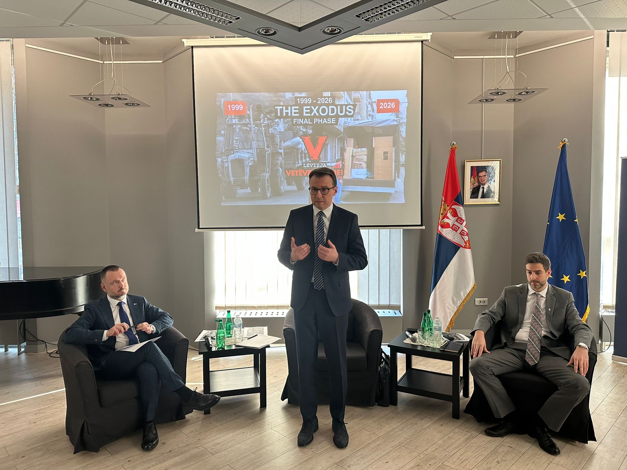 Ambasador Danijel Apostolovic