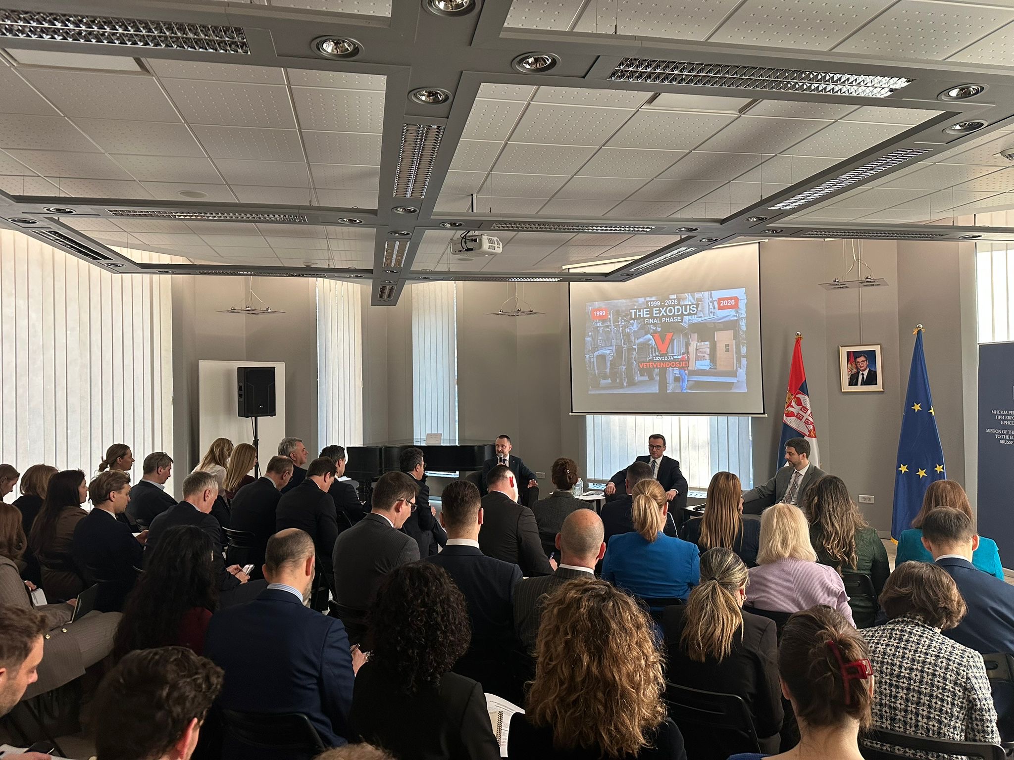 Ambasador Danijel Apostolovic